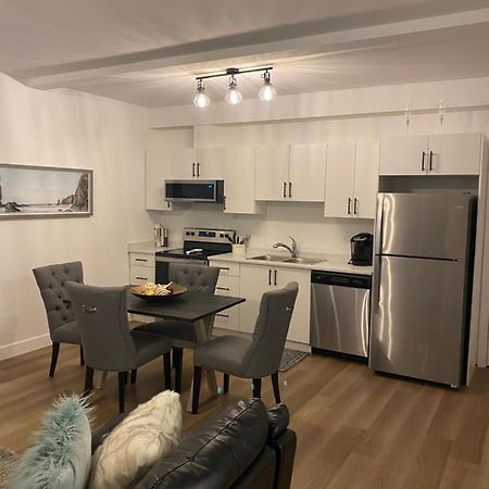 Adorable 1 Bedroom Suite- A Skip To Galloping Goose 빅토리아 외부 사진